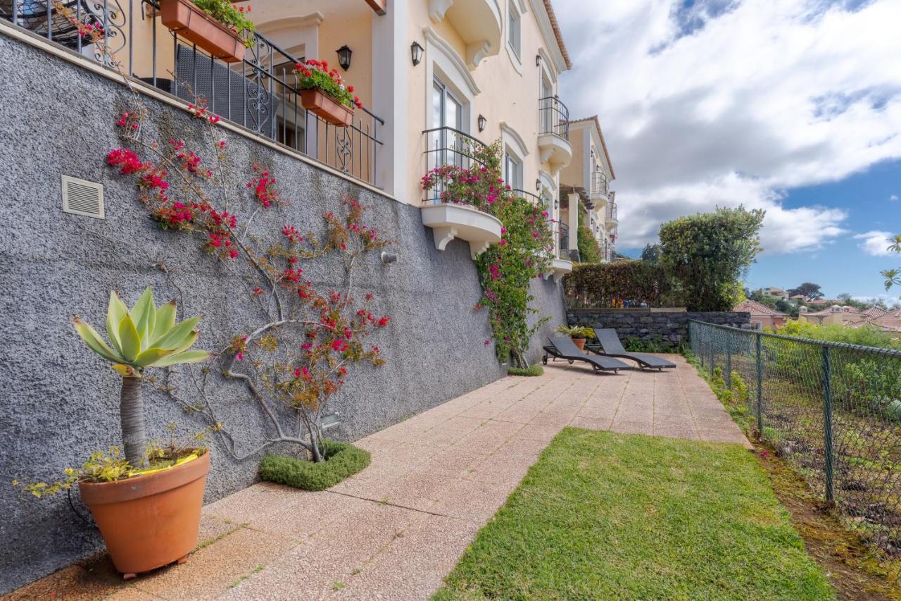 Villa Bougainvillea Palheiro Village By Hr Madeira Funchal  Exterior photo