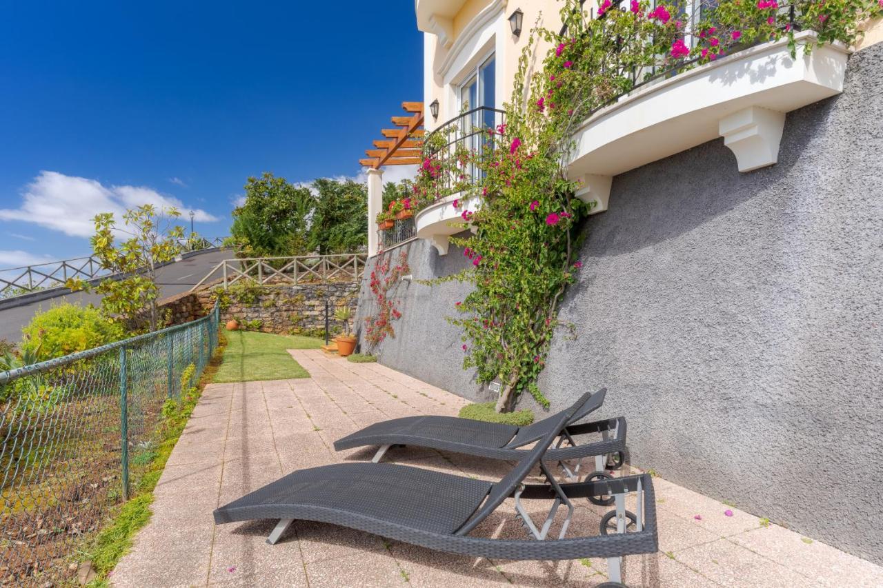 Villa Bougainvillea Palheiro Village By Hr Madeira Funchal  Exterior photo