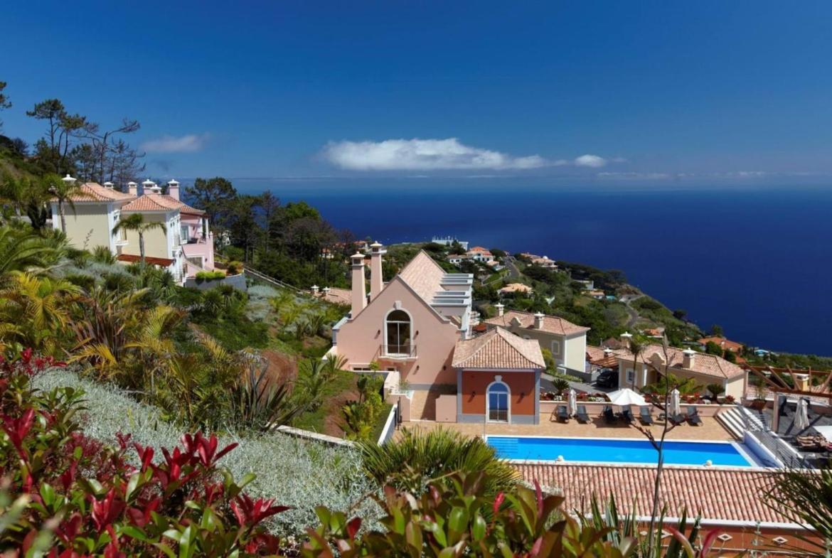 Villa Bougainvillea Palheiro Village By Hr Madeira Funchal  Exterior photo